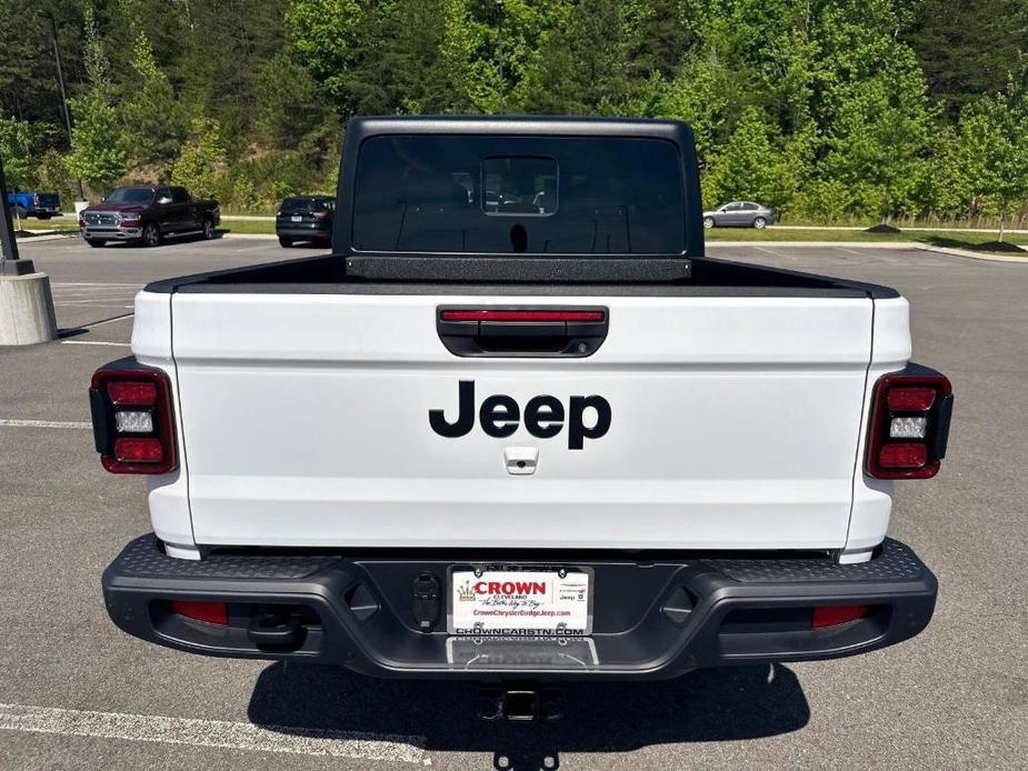 new 2024 Jeep Gladiator car, priced at $43,673