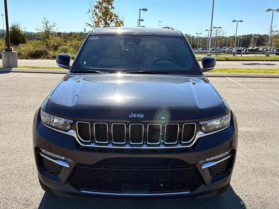 new 2025 Jeep Grand Cherokee car, priced at $50,004