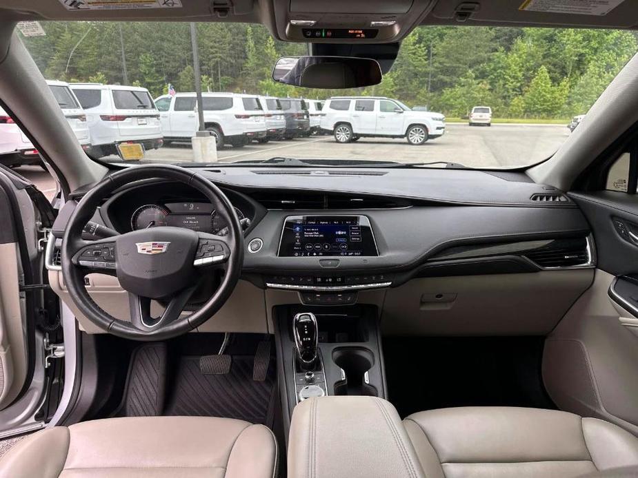 used 2021 Cadillac XT4 car, priced at $31,177