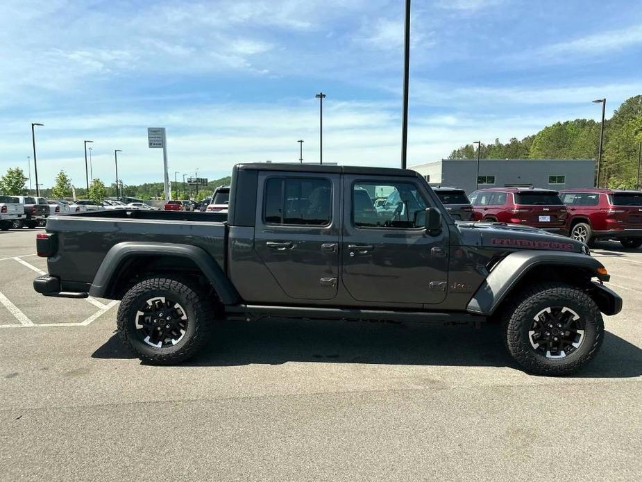 new 2024 Jeep Gladiator car, priced at $55,112