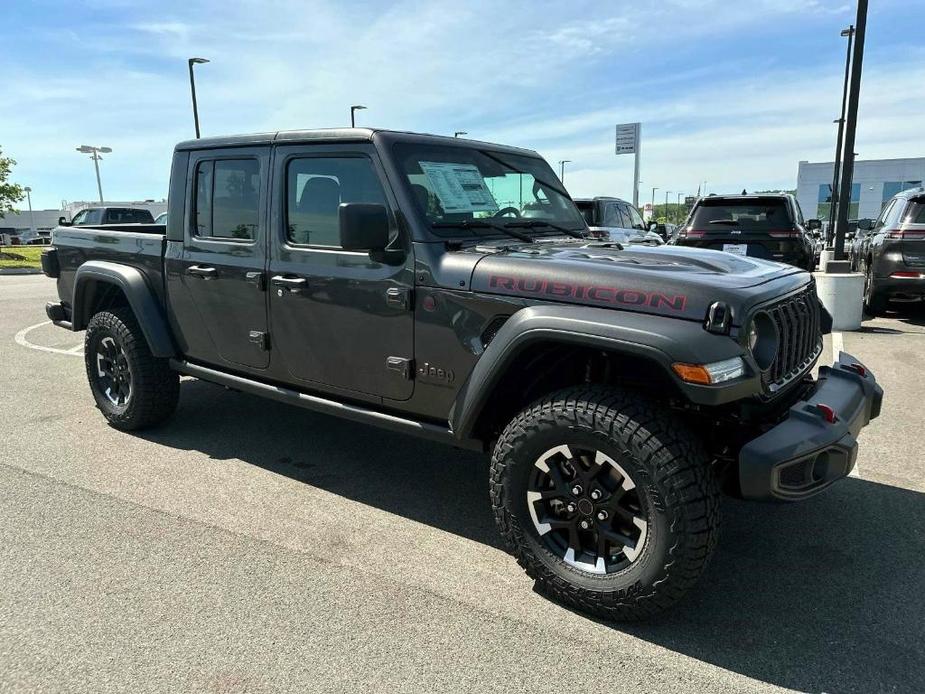 new 2024 Jeep Gladiator car, priced at $55,112