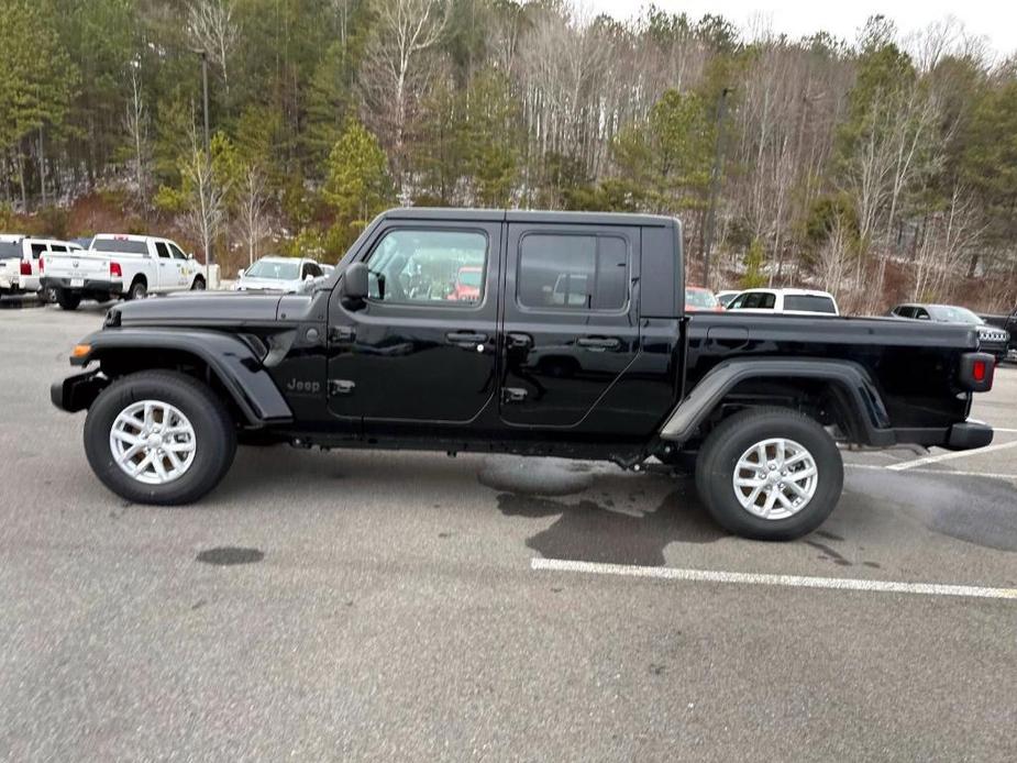 used 2023 Jeep Gladiator car, priced at $43,988