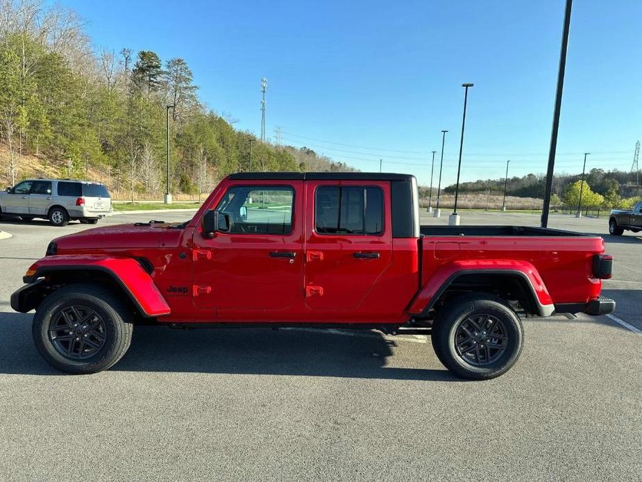 new 2024 Jeep Gladiator car, priced at $42,977