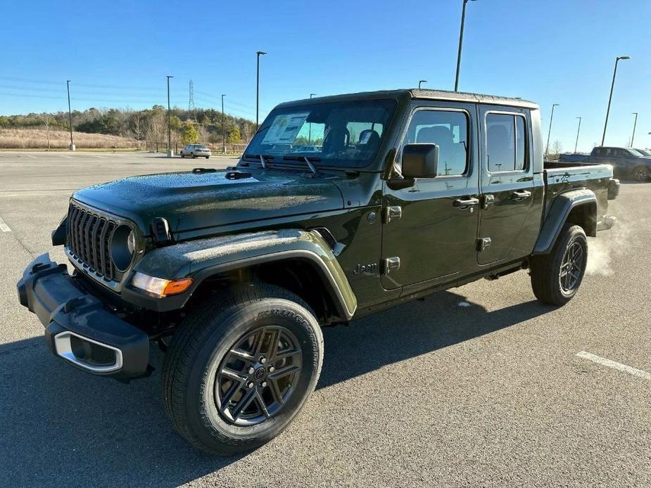 new 2024 Jeep Gladiator car, priced at $47,556