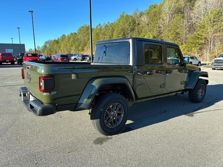 new 2024 Jeep Gladiator car, priced at $46,556