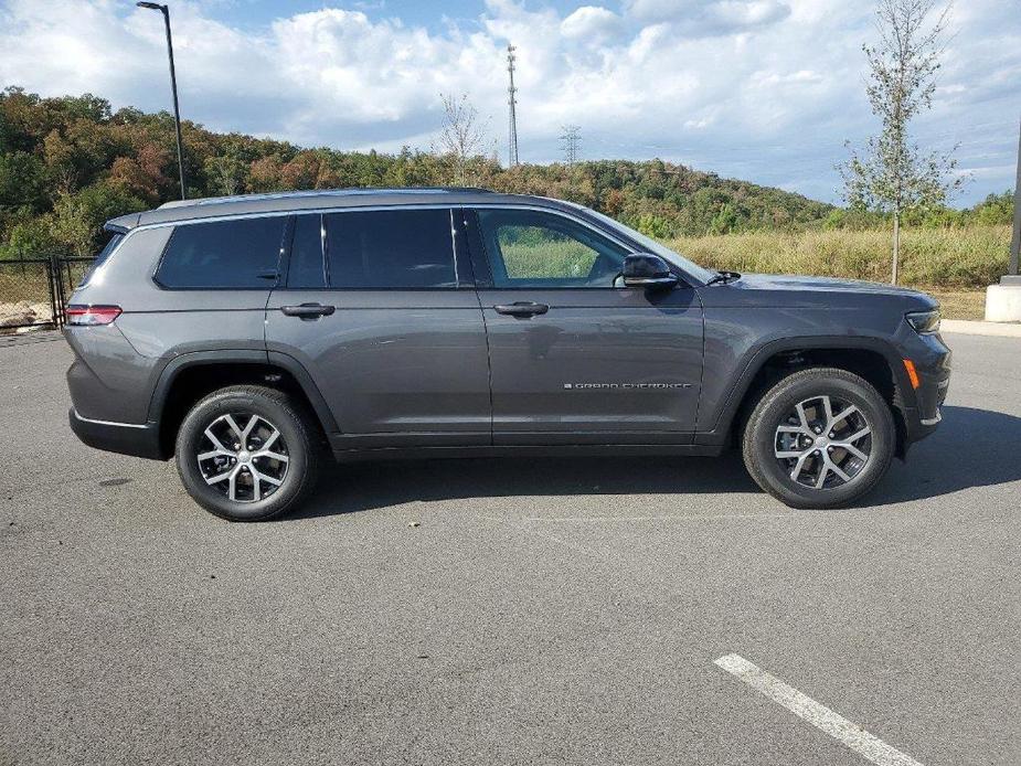 new 2023 Jeep Grand Cherokee L car, priced at $58,208