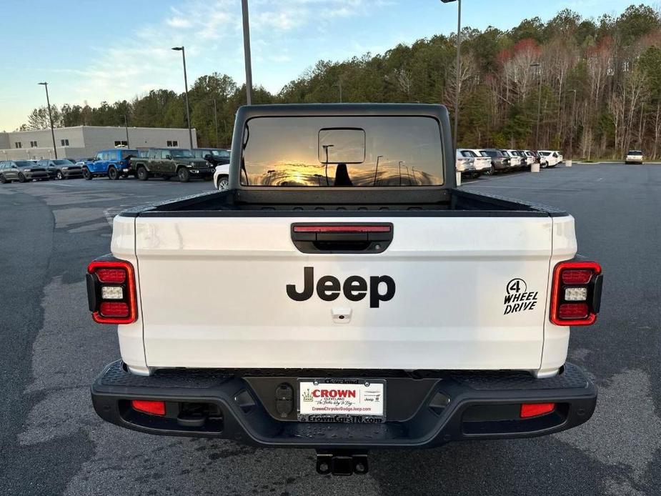 new 2024 Jeep Gladiator car, priced at $44,104