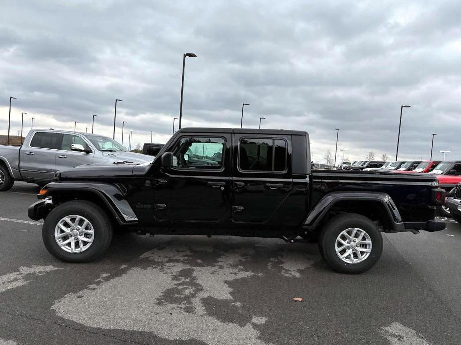 new 2023 Jeep Gladiator car, priced at $50,881