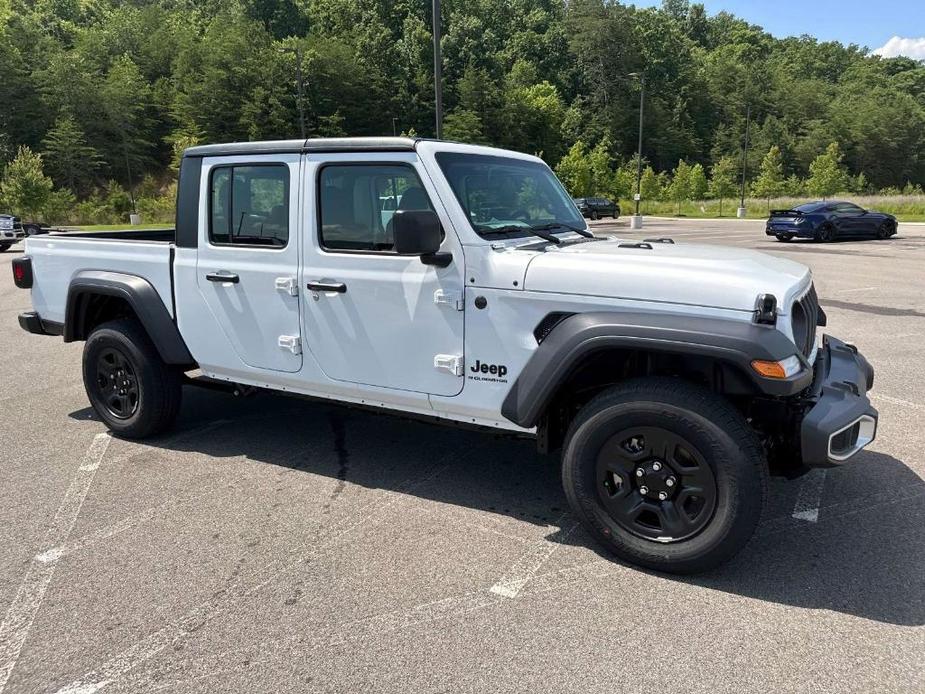 new 2024 Jeep Gladiator car, priced at $39,304