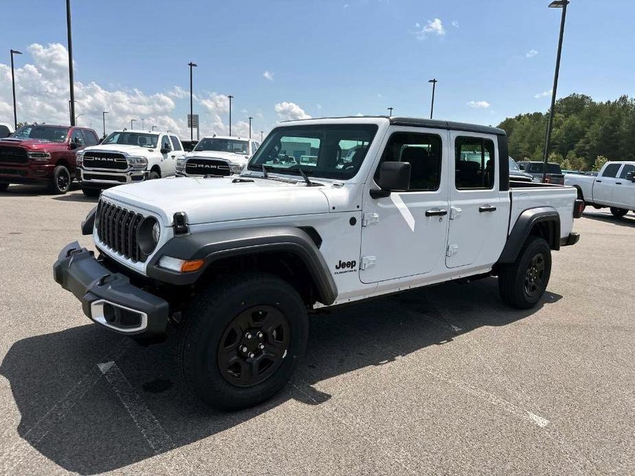 new 2024 Jeep Gladiator car, priced at $39,304