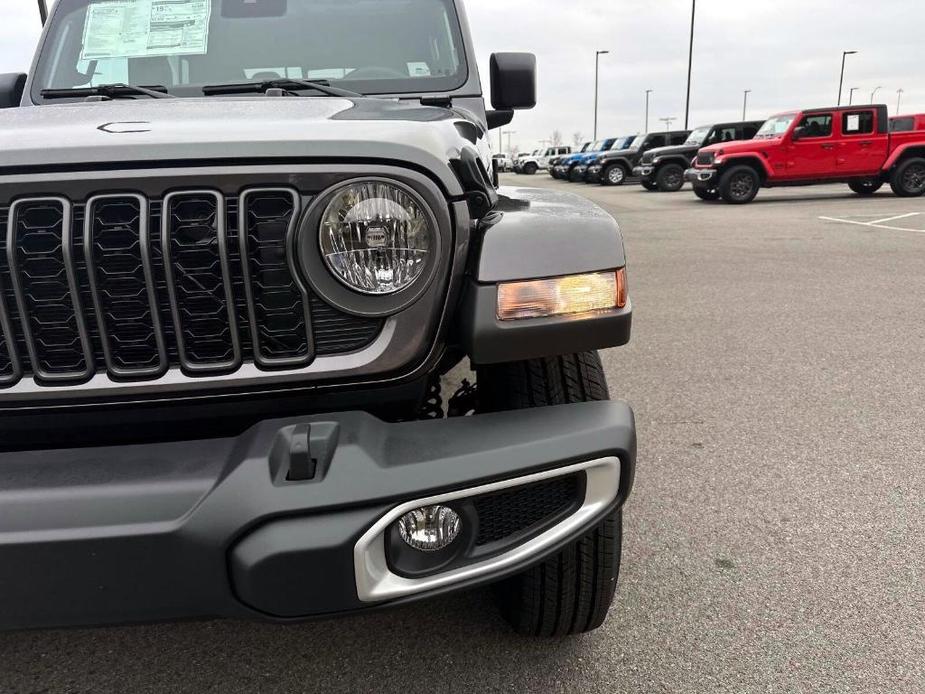 new 2024 Jeep Gladiator car, priced at $41,837