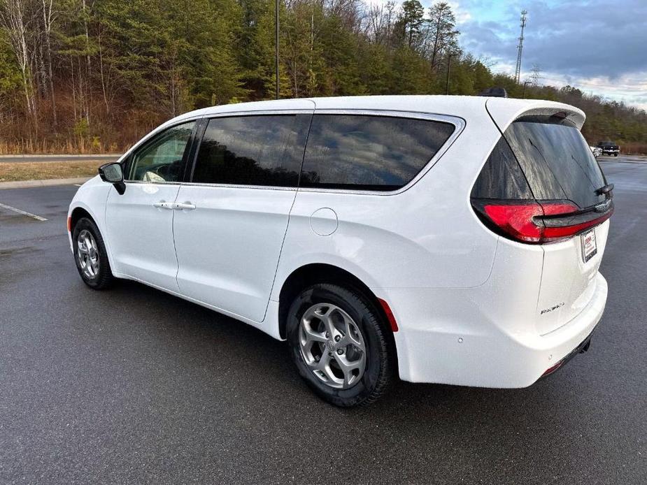 new 2024 Chrysler Pacifica car, priced at $60,419