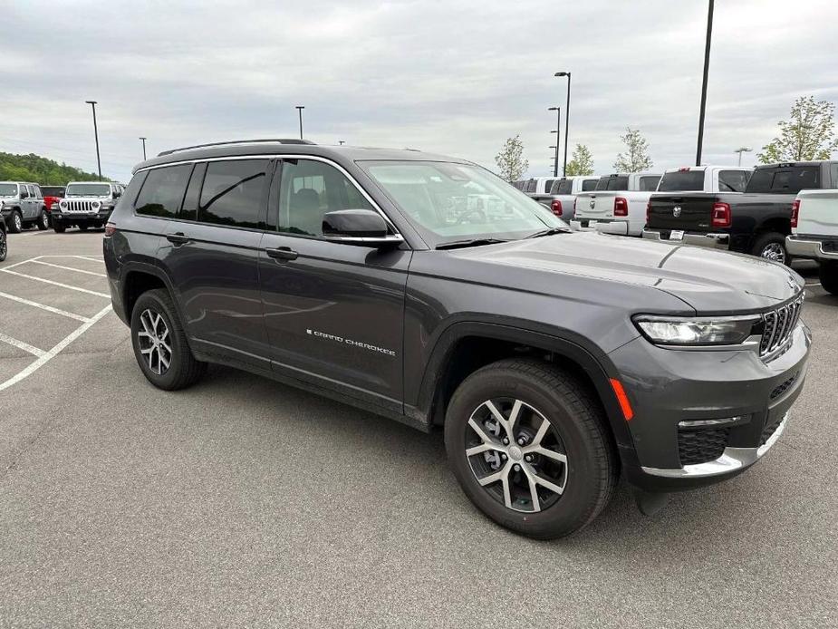 new 2024 Jeep Grand Cherokee L car, priced at $59,459