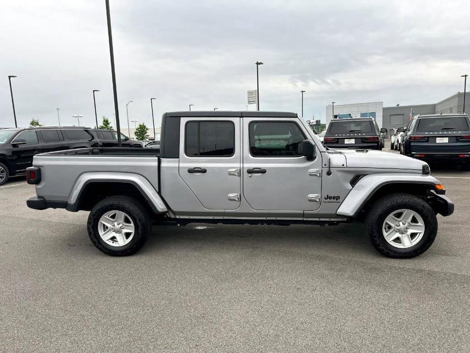 used 2021 Jeep Gladiator car, priced at $34,477