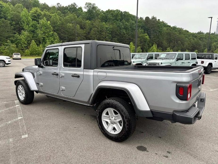 used 2021 Jeep Gladiator car, priced at $34,477