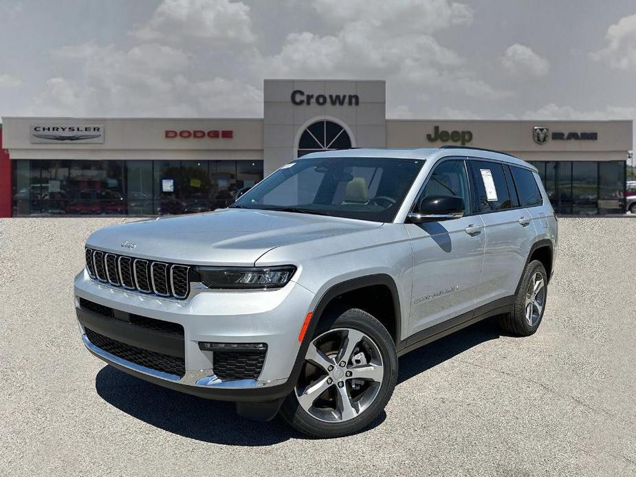 new 2024 Jeep Grand Cherokee L car, priced at $47,528