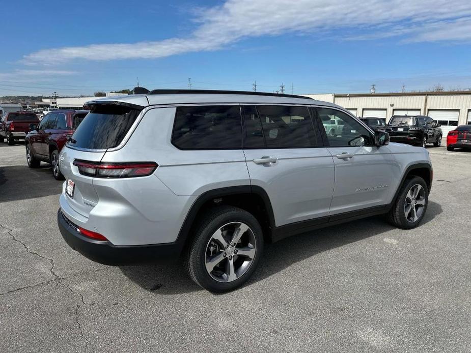 new 2024 Jeep Grand Cherokee L car, priced at $47,528