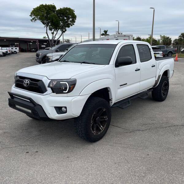 used 2014 Toyota Tacoma car, priced at $18,990