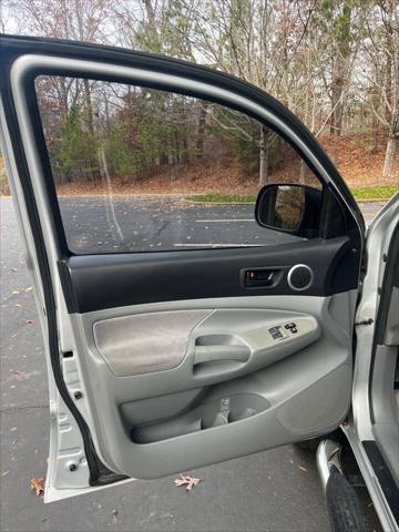 used 2007 Toyota Tacoma car, priced at $9,990