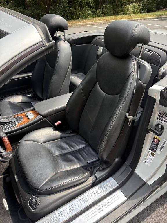 used 2007 Mercedes-Benz SL-Class car, priced at $9,490