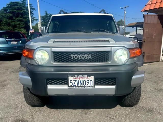 used 2007 Toyota FJ Cruiser car, priced at $13,995