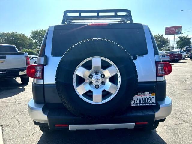 used 2007 Toyota FJ Cruiser car, priced at $13,995