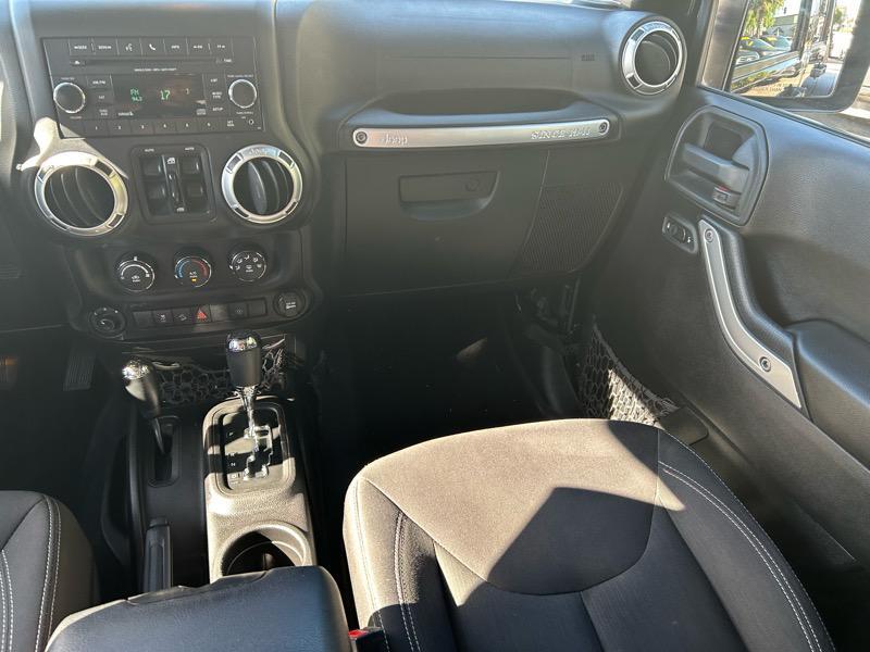 used 2015 Jeep Wrangler Unlimited car, priced at $16,995