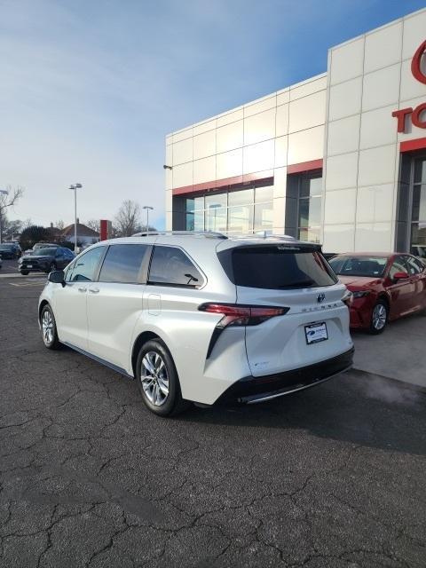 used 2022 Toyota Sienna car, priced at $45,290