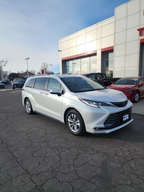 used 2022 Toyota Sienna car, priced at $45,290