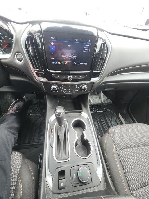 used 2020 Chevrolet Traverse car, priced at $28,188