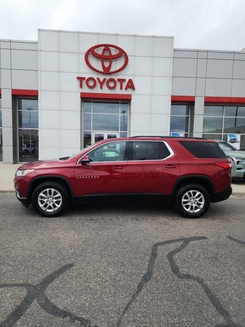 used 2020 Chevrolet Traverse car, priced at $28,188