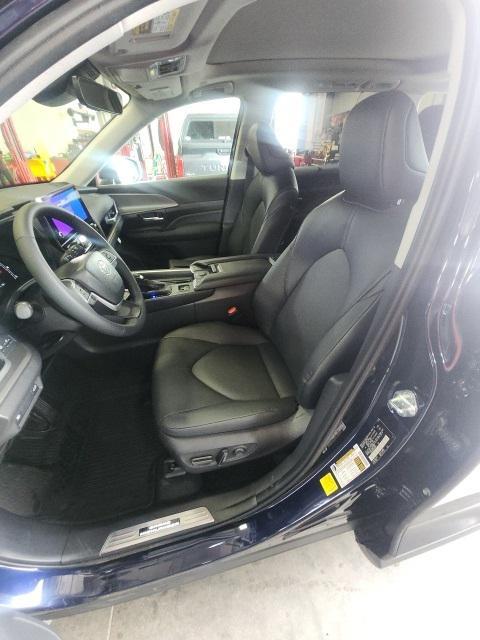 new 2025 Toyota Grand Highlander Hybrid car, priced at $51,458