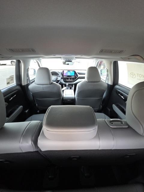 new 2026 Toyota Highlander car, priced at $49,622