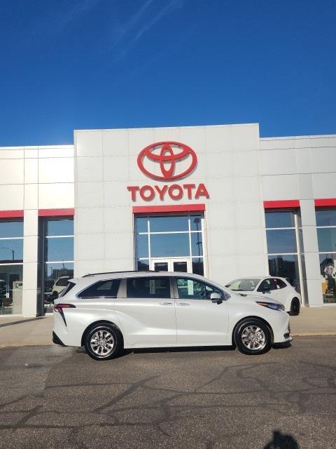 used 2023 Toyota Sienna car, priced at $37,990