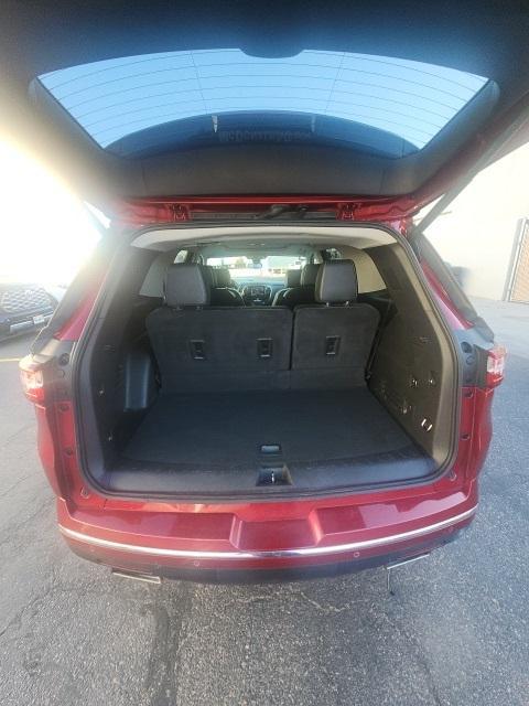 used 2021 Chevrolet Traverse car, priced at $35,688