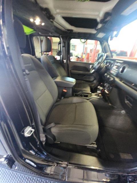 used 2021 Jeep Gladiator car, priced at $33,201