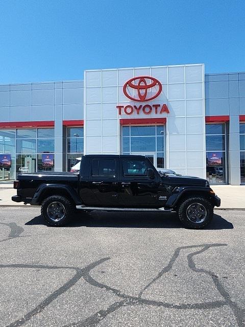 used 2021 Jeep Gladiator car, priced at $33,201