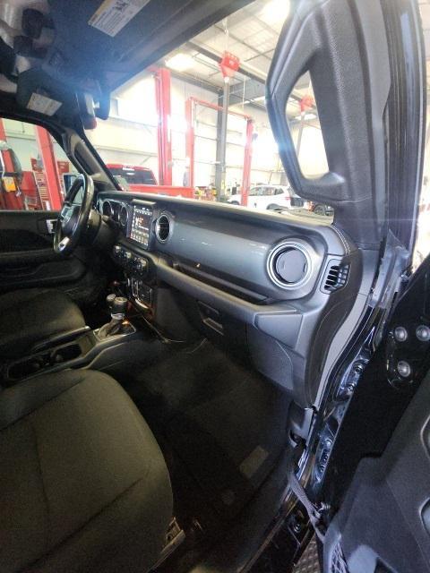 used 2021 Jeep Gladiator car, priced at $33,201