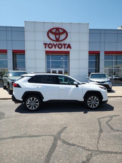 used 2020 Toyota RAV4 car, priced at $27,588