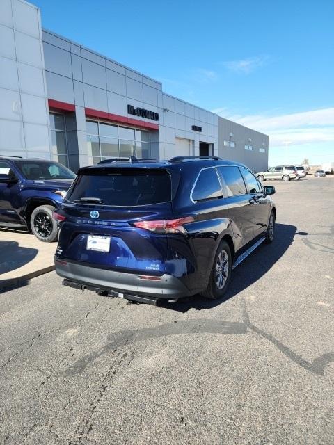 used 2021 Toyota Sienna car, priced at $40,090