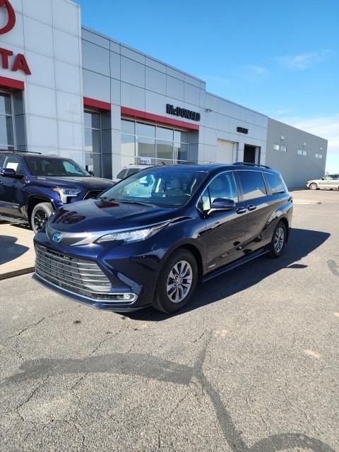 used 2021 Toyota Sienna car, priced at $40,090