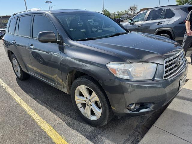 used 2010 Toyota Highlander car, priced at $10,999