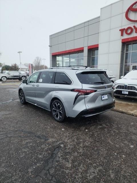 new 2025 Toyota Sienna car