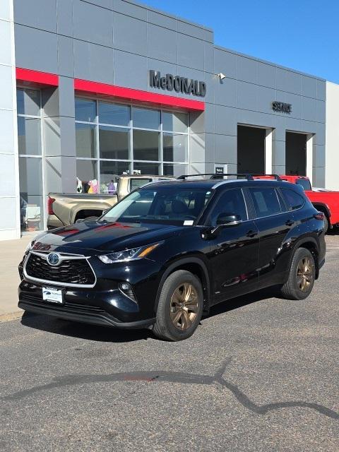 used 2023 Toyota Highlander Hybrid car, priced at $41,201