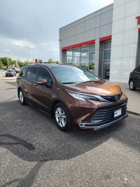 used 2022 Toyota Sienna car, priced at $42,978