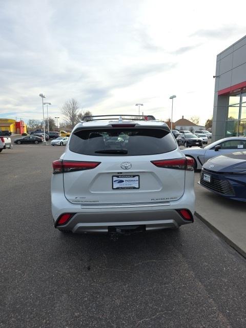 used 2023 Toyota Highlander car, priced at $40,990