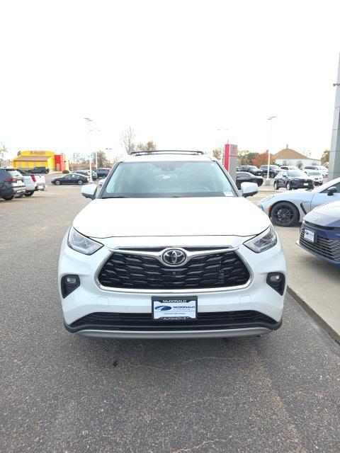 used 2023 Toyota Highlander car, priced at $40,990