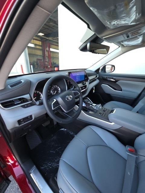 new 2026 Toyota Highlander car, priced at $50,367
