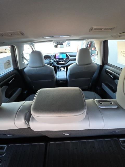 new 2026 Toyota Highlander car, priced at $50,367