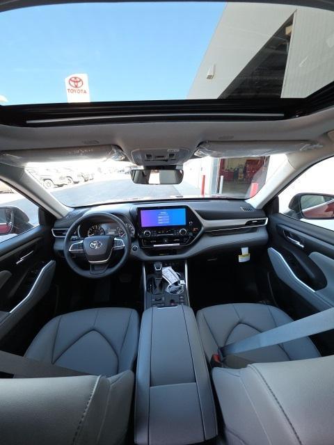 new 2026 Toyota Highlander car, priced at $50,367
